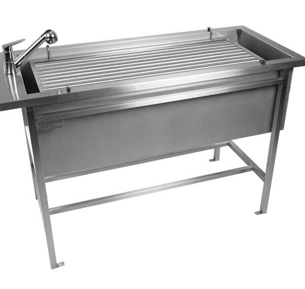 Preparation table with bar top