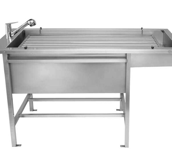 Bar tray preparation table with shoe