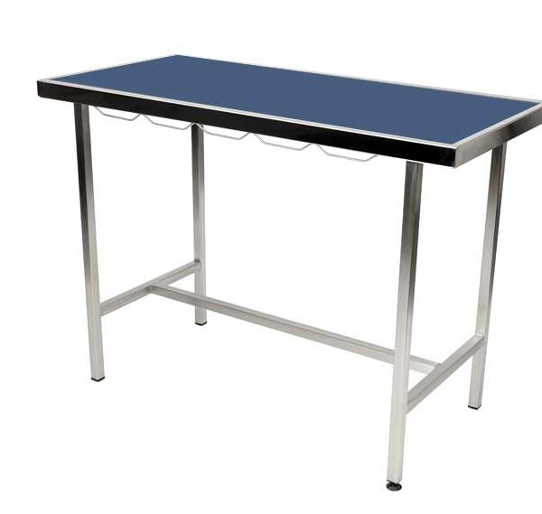Consultation table with carpet top and frame