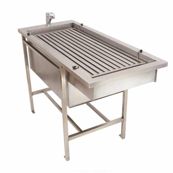 Bar tray preparation table with shoe