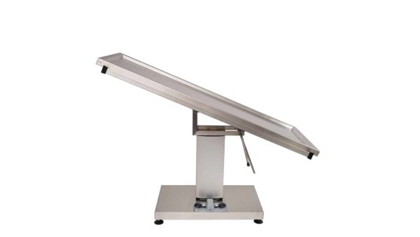 Veterinary surgery table with tray 2 evacuations for animal