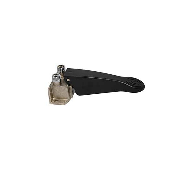 Commande au pied pour lave bras