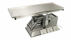 TA700105_Table_chirurgie_plateau_plat_inclinaison_3eme_sens_proclive_declive_electrique