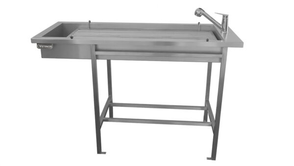 Table de préparation plateau à barreaux - pieds excentrés
