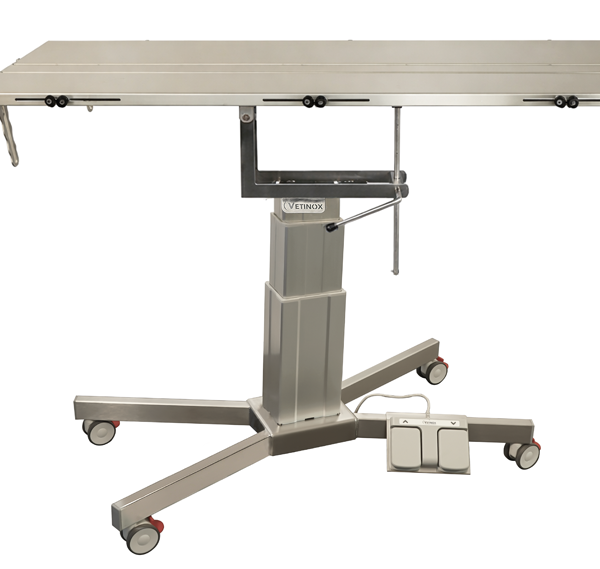 Table chirurgie pied X plateau en V, 4 roues, colonne électrique (Proclive – déclive manuelle)